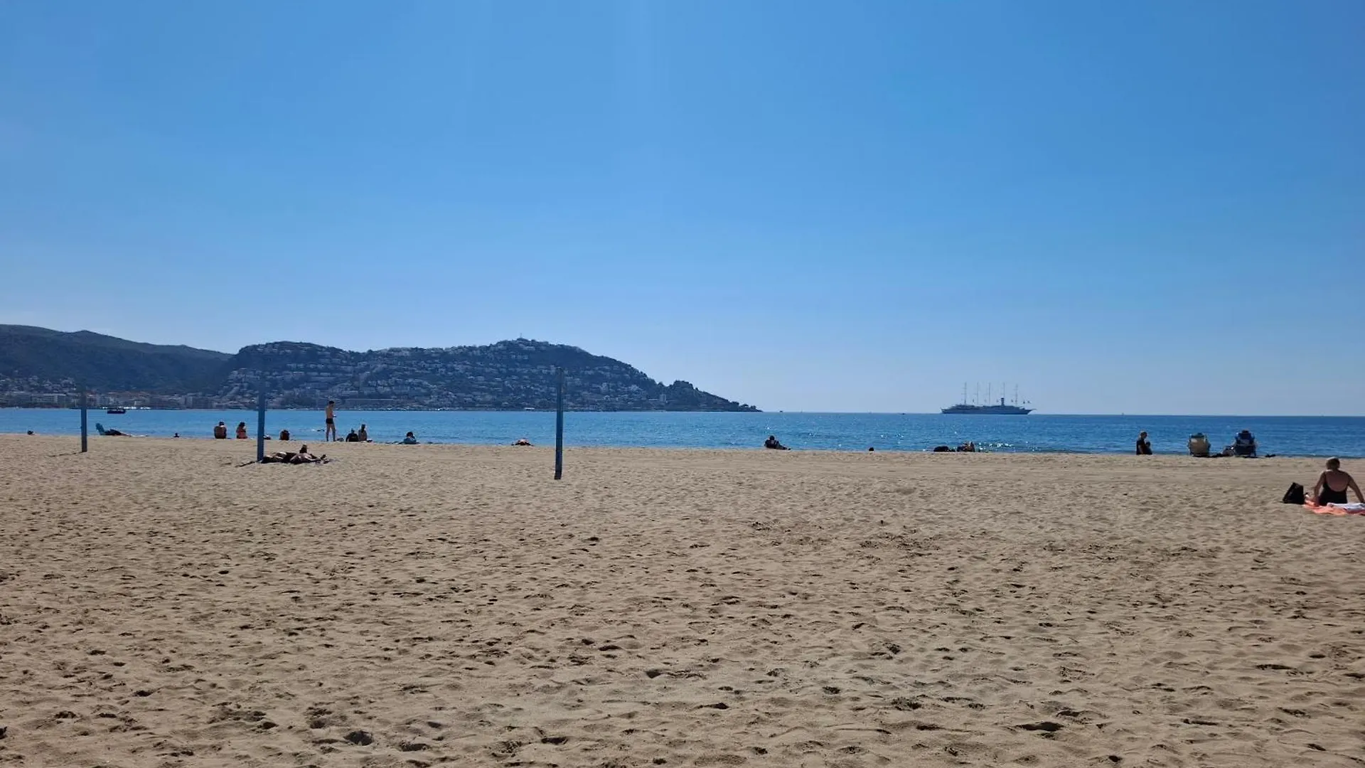 Appartement Spacieux A 450 M De La Plage Roses